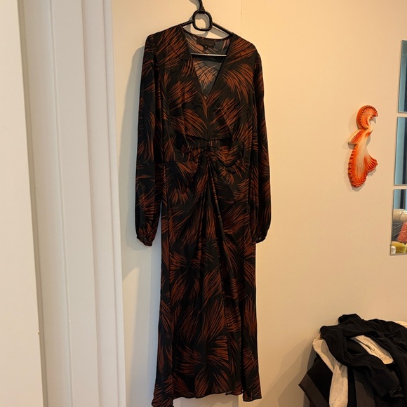 No. 6 Dresses & Skirts - No. 6 Store Long Sleeve Black Dress with Rust Leaf Print Size S
